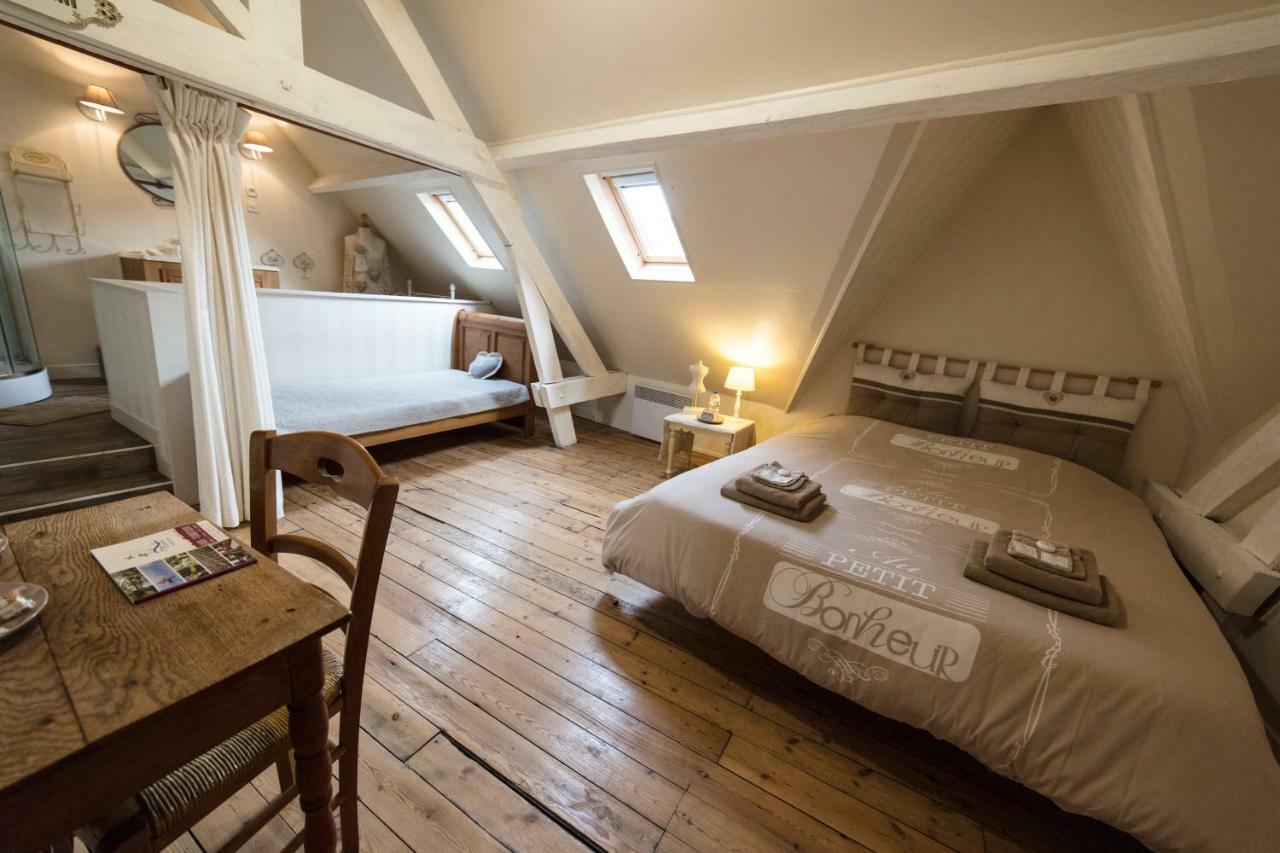 Hotel Aux Petits Bonheurs La Gorgue Esterno foto